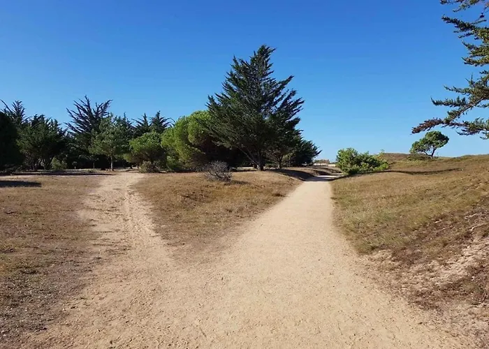 In With Swimming Pool And 200m Away Apartment *